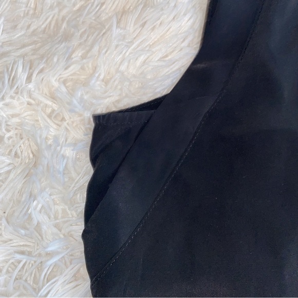 ⭐️ 5/$25 ⭐️ Worthington Sleeveless Blouse - Picture 4 of 7